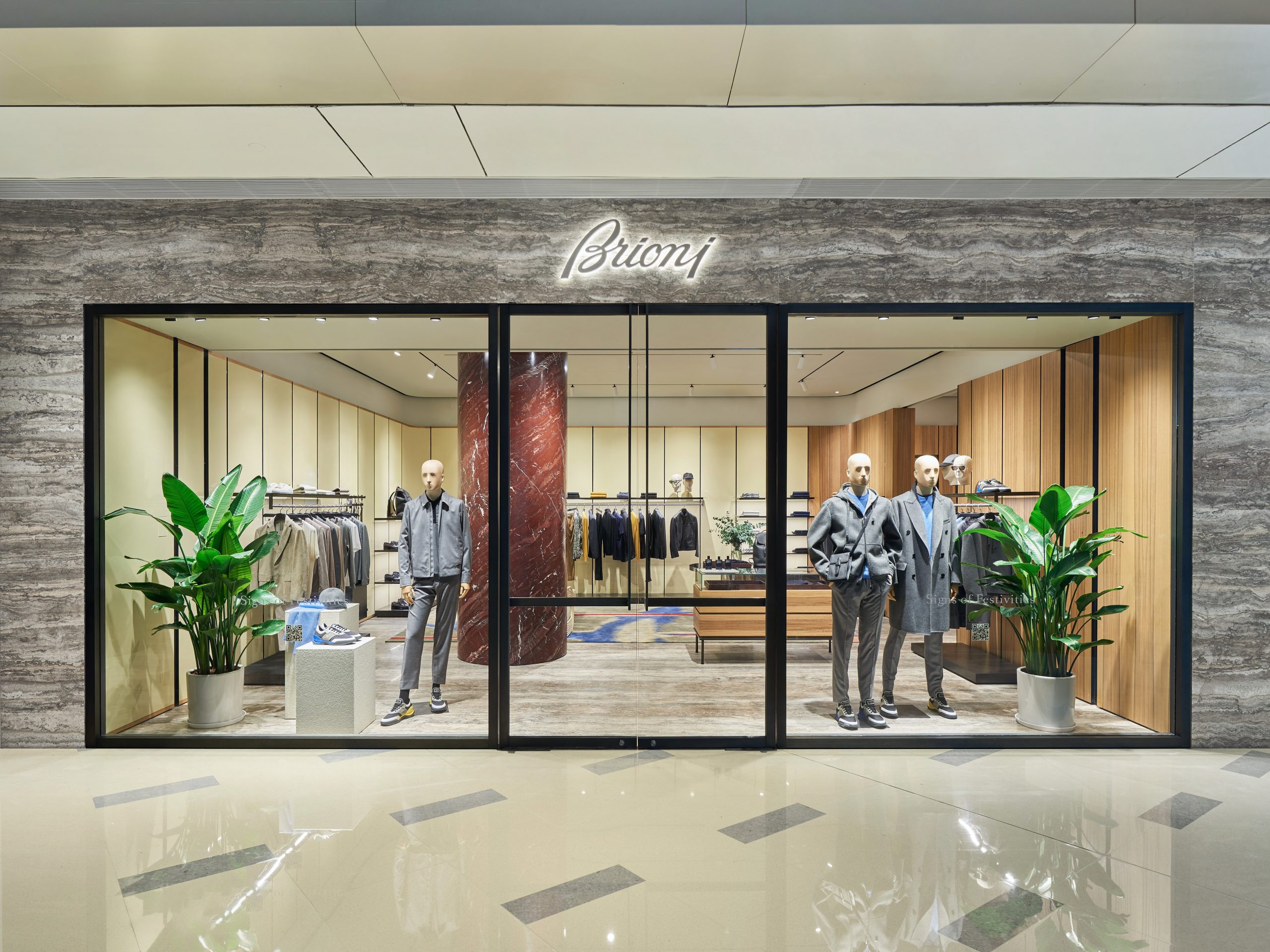 特写｜半年在中国连开三店，曾经辉煌的奢侈男装品牌 Brioni 如何重启？