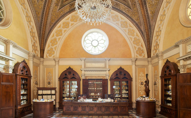 800年来首次推出浓香水，世界上最古老的香水药房 Santa Maria Novella 在新东家支持下开疆拓土