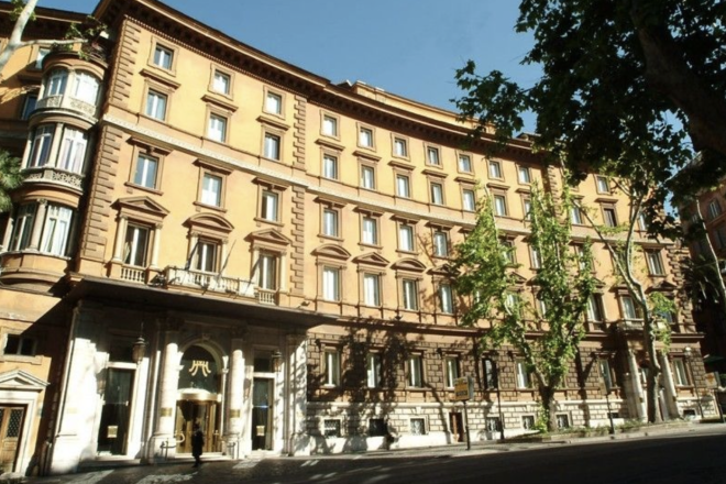 因经典电影《甜蜜的生活》闻名的罗马酒店 Majestic 被欧洲酒店投资基金 Boscalt 收购，将进行大规模翻新