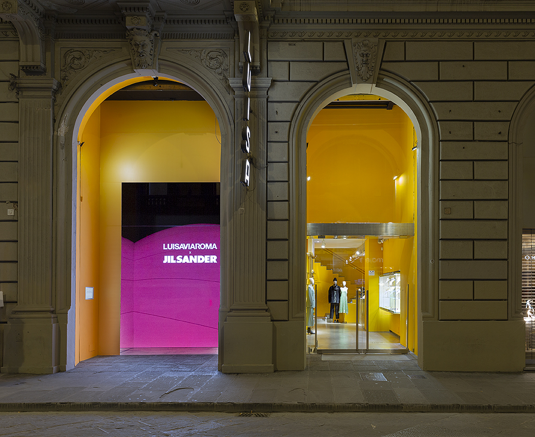 联手 JIL SANDER品牌，佛罗伦萨传奇买手店 LuisaViaRoma 在 Pitti Uomo 期间重装开业