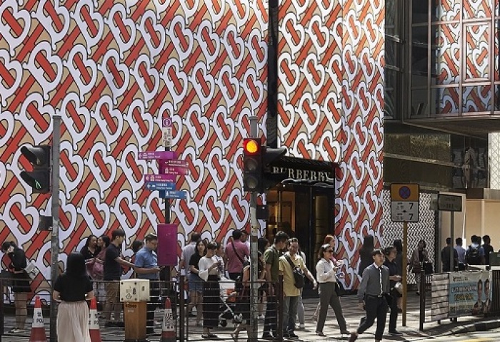 月租金高达650万港币，Burberry 宣布关闭香港广东道旗舰店