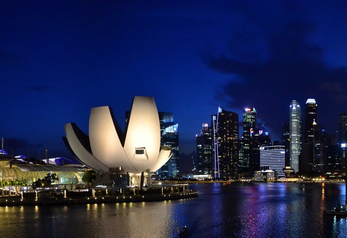 汇丰银行最新报告：到2030年新加坡将成为亚太地区百万富翁占比最高的国家