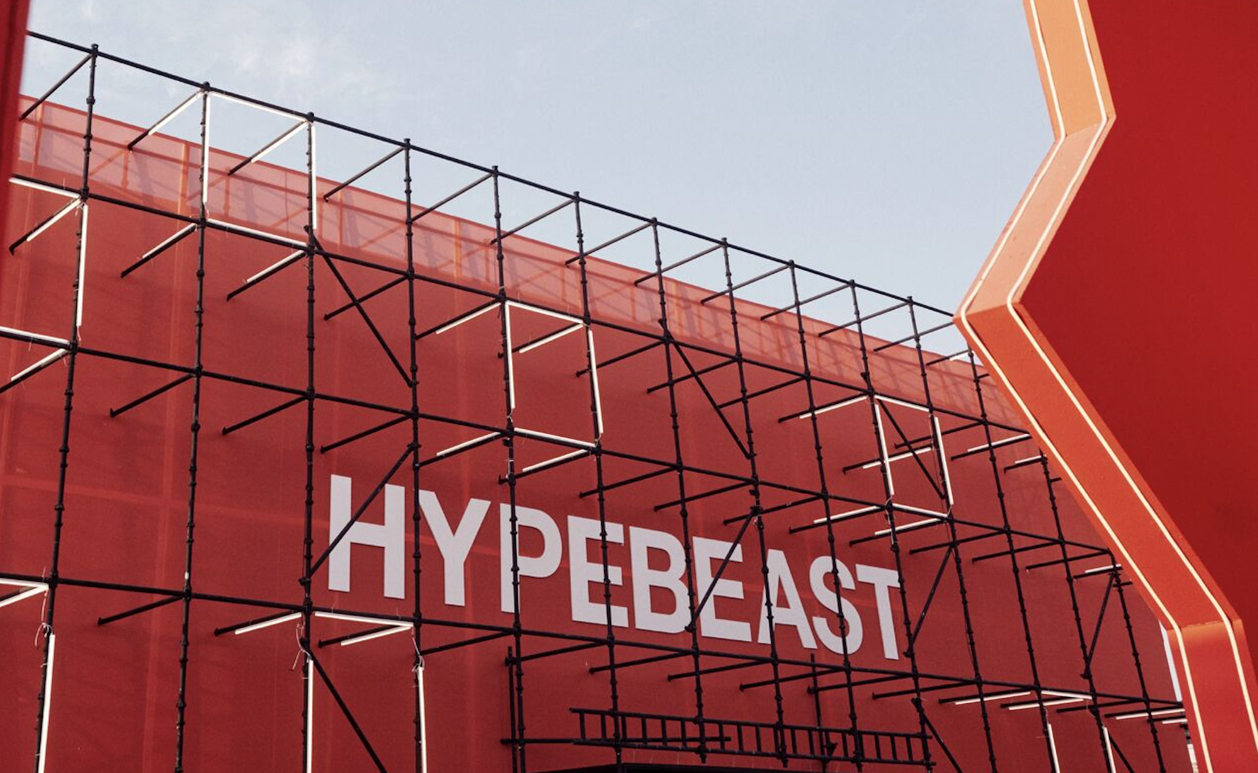 香港时尚潮流平台 Hypebeast 上财年收入增长7.2%至9.6亿港元，纽约旗舰大楼正式开幕