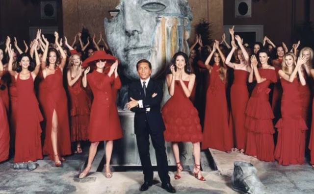 Valentino华伦天奴品牌创始人获2023年英国时尚大奖杰出成就奖