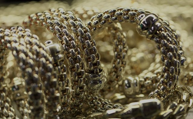 金饰需求强劲，意大利高级珠宝品牌 Fope 2023年营收增长7.4%至6680万欧元
