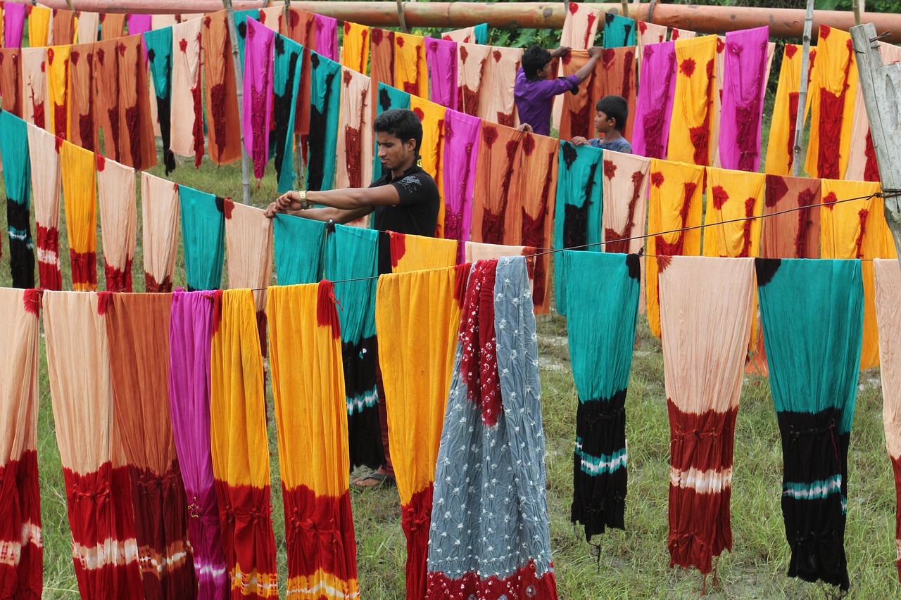 孟加拉国大幅上调纺织业最低薪资标准：月薪660元人民币起