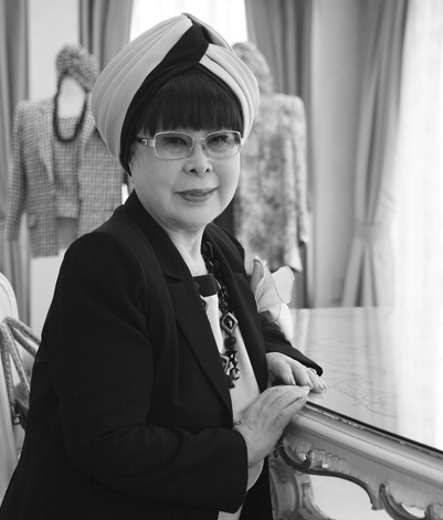 日本婚纱设计大师桂由美去世，享年94岁