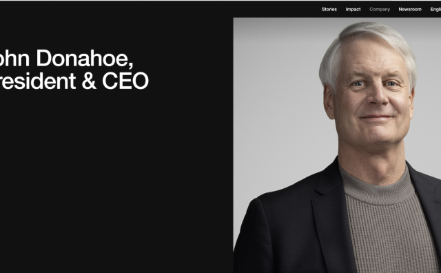 Nike 即将离任的CEO和新任CEO的报酬知多少？