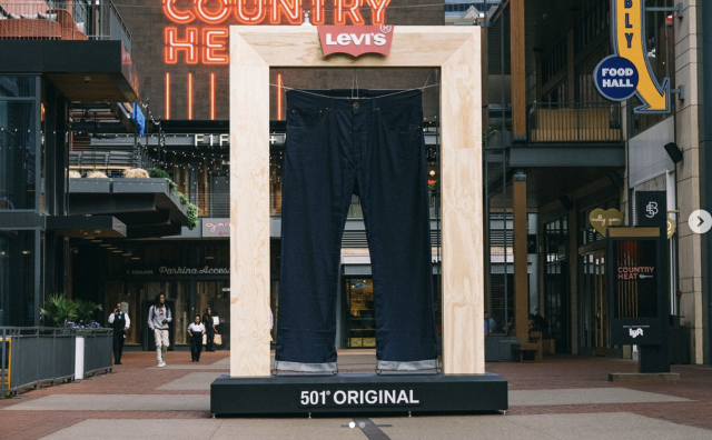 Levi’s在吉隆坡开出东南亚最大门店，高管谈DTC扩张战略