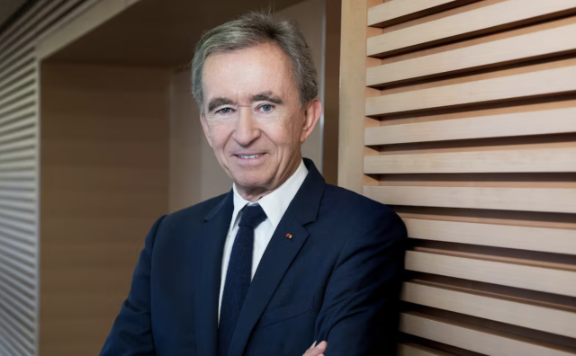 英国政府意外泄露 Bernard Arnault 等顶级商业领袖的邮箱地址