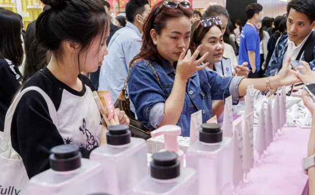 韩国美容产品出口额创纪录，中国仍是最大海外市场