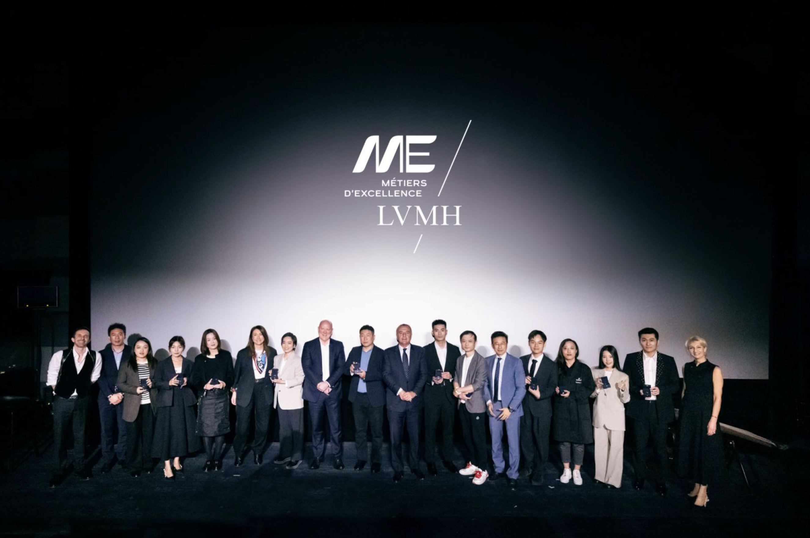 LVMH集团公布卓越技艺项⽬在中国的官⽅路线图