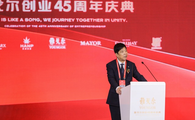 深度｜为何全球7大顶级面料商的掌门人，因这家企业齐聚宁波？