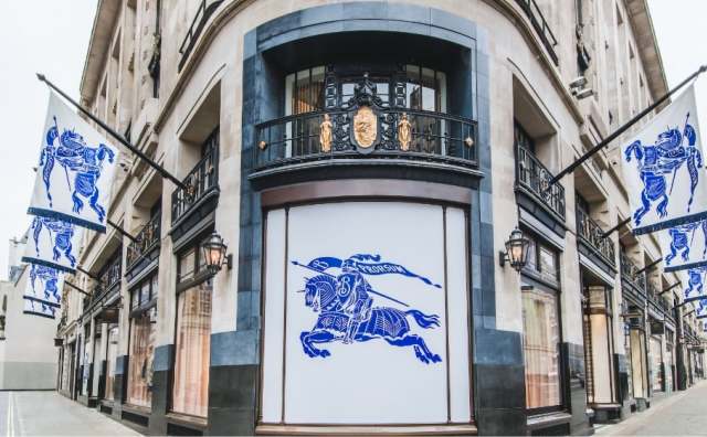 Burberry 新CEO 一次讲话让股价单日大涨22%！他找到了什么“灵丹妙药”？