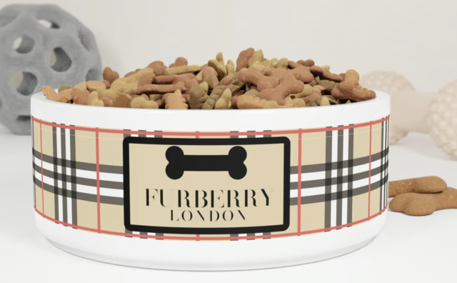 Burberry 起诉英国折扣连锁品牌 B&M 商标侵权