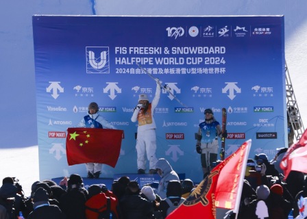 华丽现场｜瑞士腕表品牌Swatch斯沃琪为何频频出现在滑雪场？