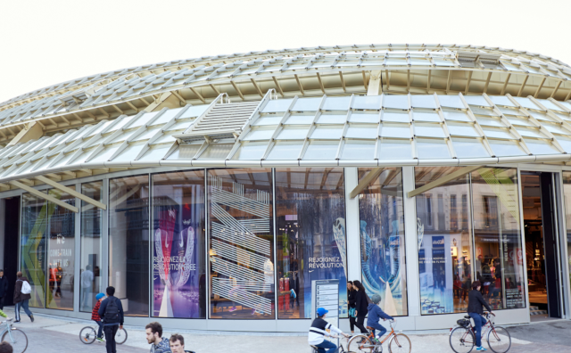 购物中心 Westfield 的母公司出售巴黎旗舰项目15%股份，买家为法国存托投资局