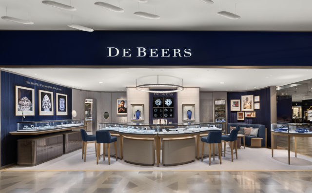 英美资源集团再次为 De Beers 钻石业务计提减值