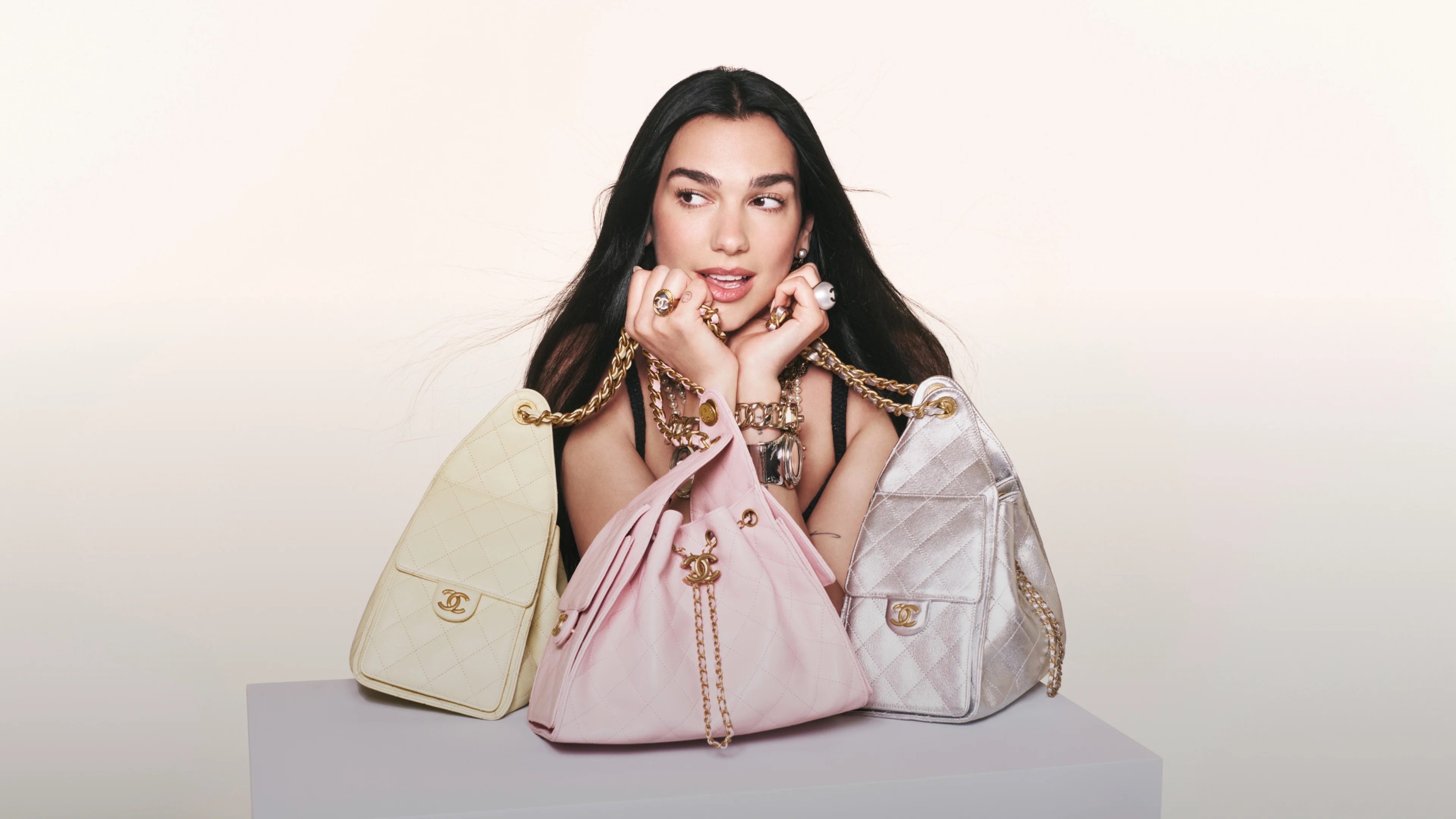 Chanel发布年度财报：全球销售额下滑5.3％，将扩大中国市场的分销网络