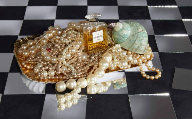 Chanel 推出全新文化杂志Arts & Culture Magazine，庆祝进入英国市场100周年