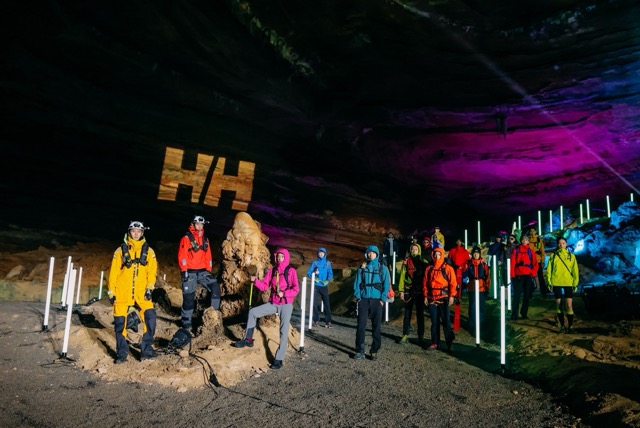 华丽现场｜从海洋到地心，HELLY HANSEN 于“亚洲第一长洞”举办大秀！