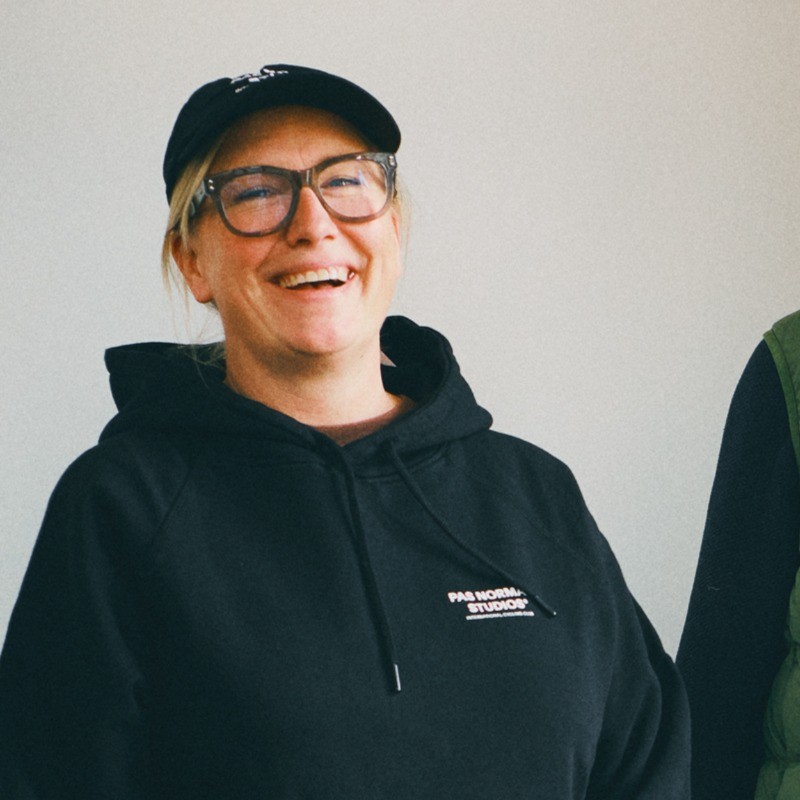 丹麦骑行服饰品牌 Pas Normal Studios 首席营销官谈：自行车运动、营销策略以及国际化扩张