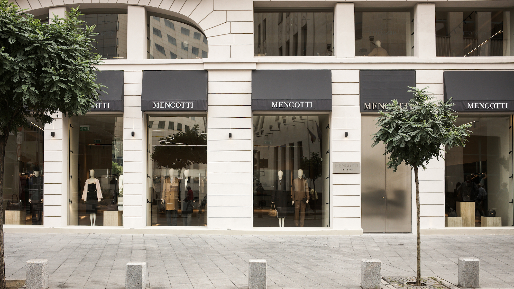 拥有百年历史的意大利奢侈品零售商 Mengotti 上财年营收6500万欧元,罗马尼亚门店重装开业