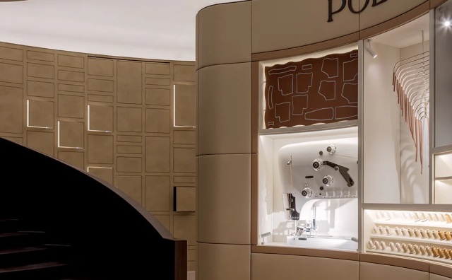 冉冉上升的法国皮具品牌 Polène 为何与这座西班牙小镇深度绑定？