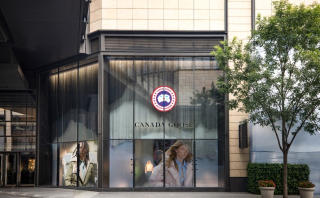 Canada Goose加拿大鹅最新季报：全球营收2.73亿加元，大中华区同比劲增11.6%