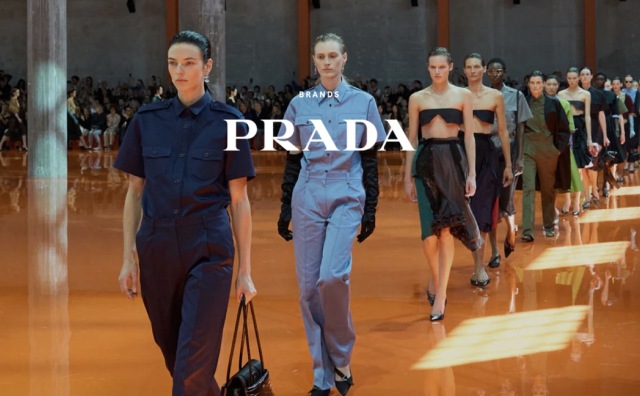 Prada集团管理层谈收购Versace后的战略部署，目标未来总营收达到70亿欧元