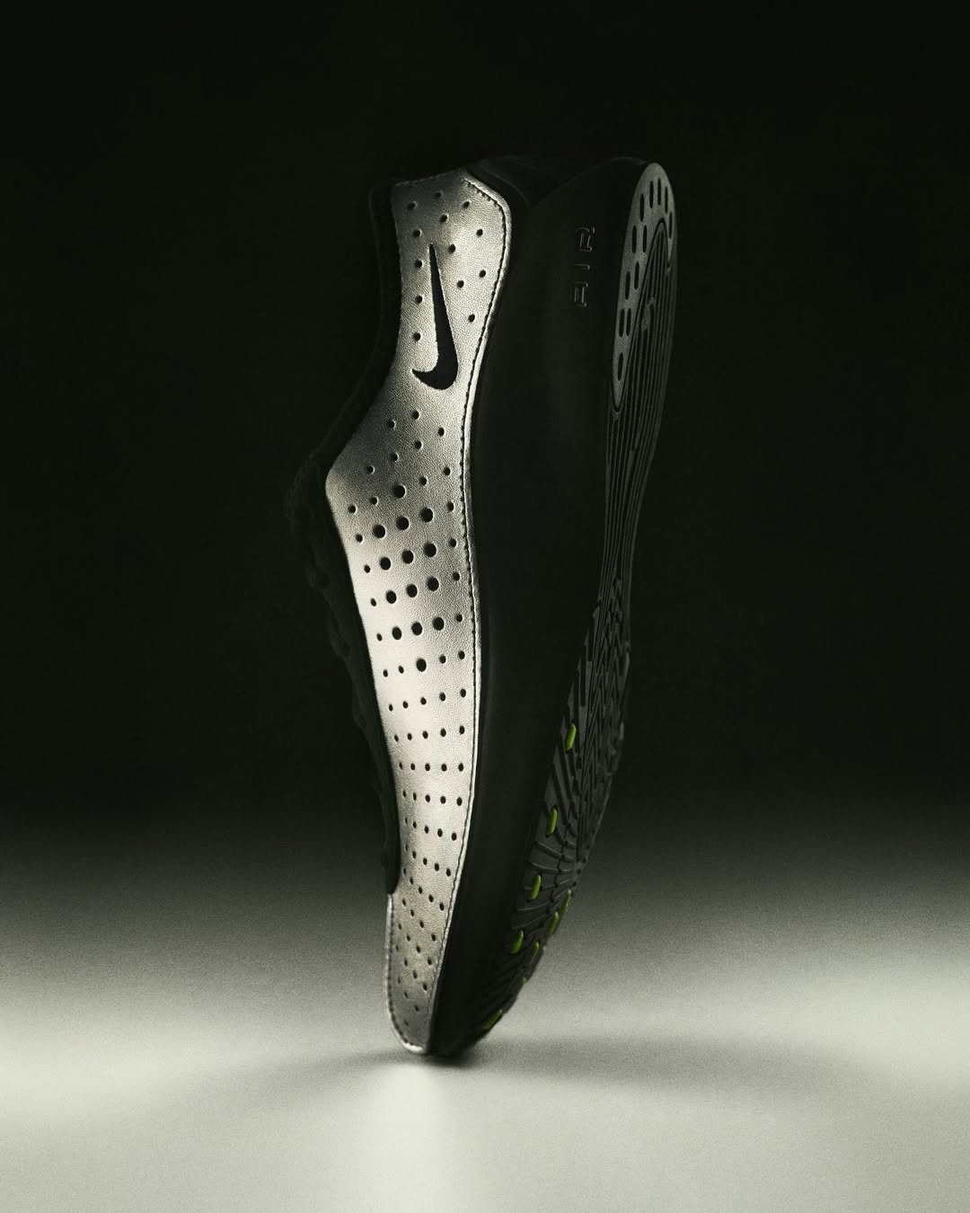 瑞银集团UBS发布《2025年全球运动服装消费者调查》