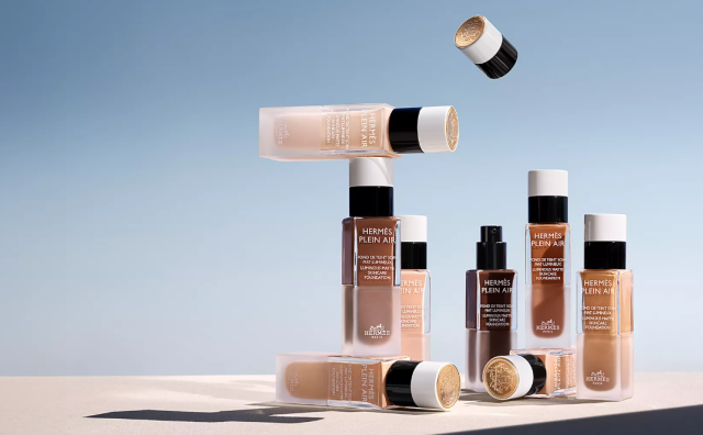 爱马仕推出首款“妆养合一”的养肤粉底液