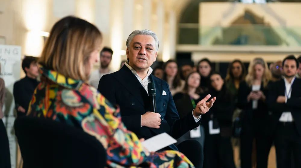 开云CEO：奢侈品行业只投入了营收的1%用于创新，还有很大增长潜力