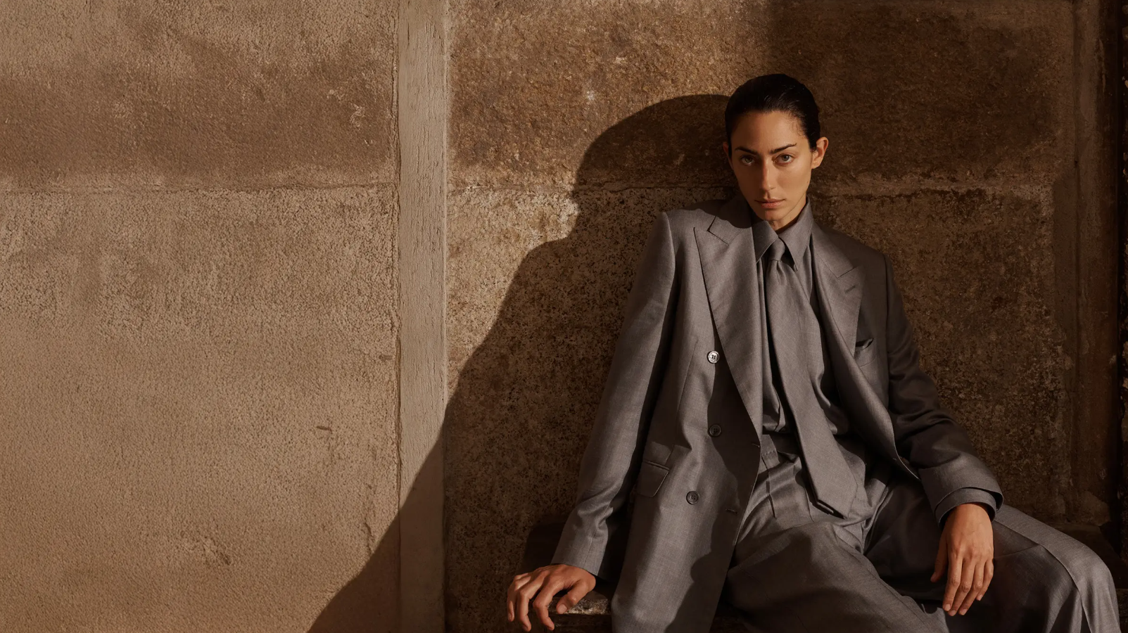 奢侈男装品牌 Brioni 发布专为女性打造的高级定制系列