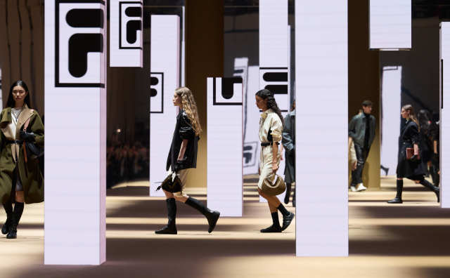 回归米兰发布“高级运动时装”，FILA 如何启动新的“战略跃迁”？