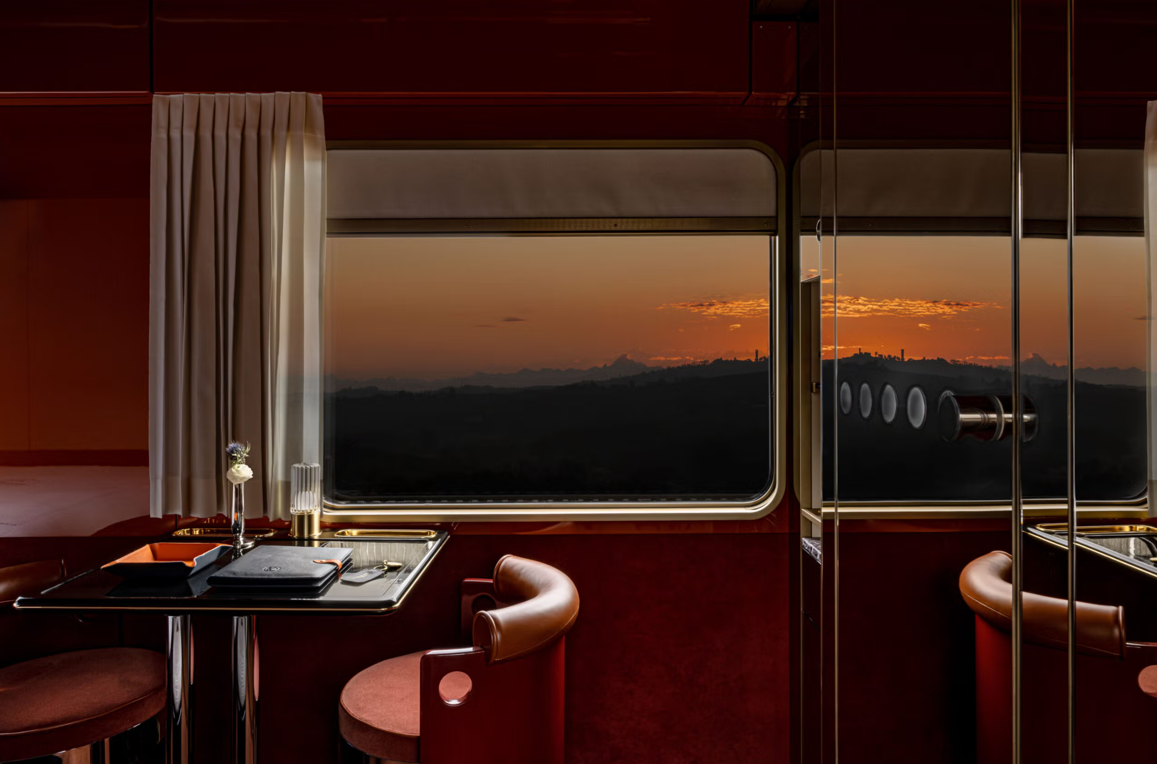 橙湾体育 | “东方快车”再度开启“意大利高尔夫火车游”罗马-托斯卡纳线路，每车厢1.4万欧元起