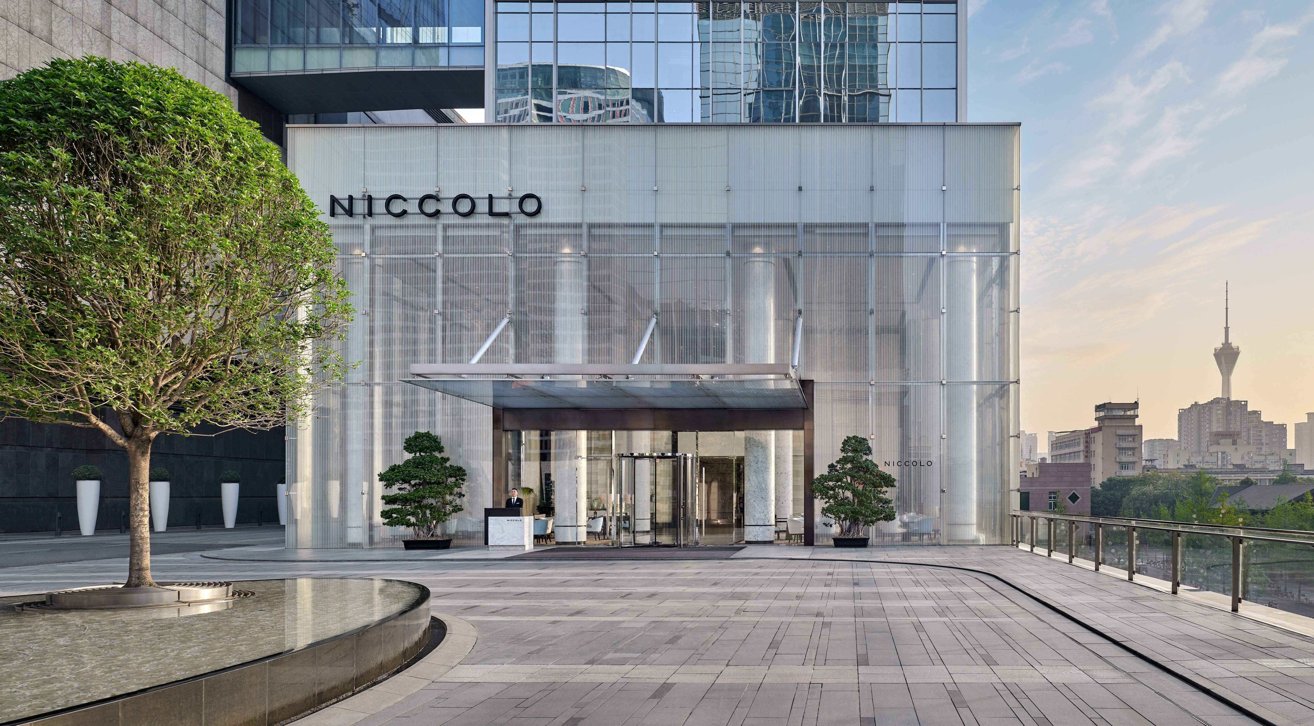 九龙仓集团2025年营收下降9%，实现扭亏为盈