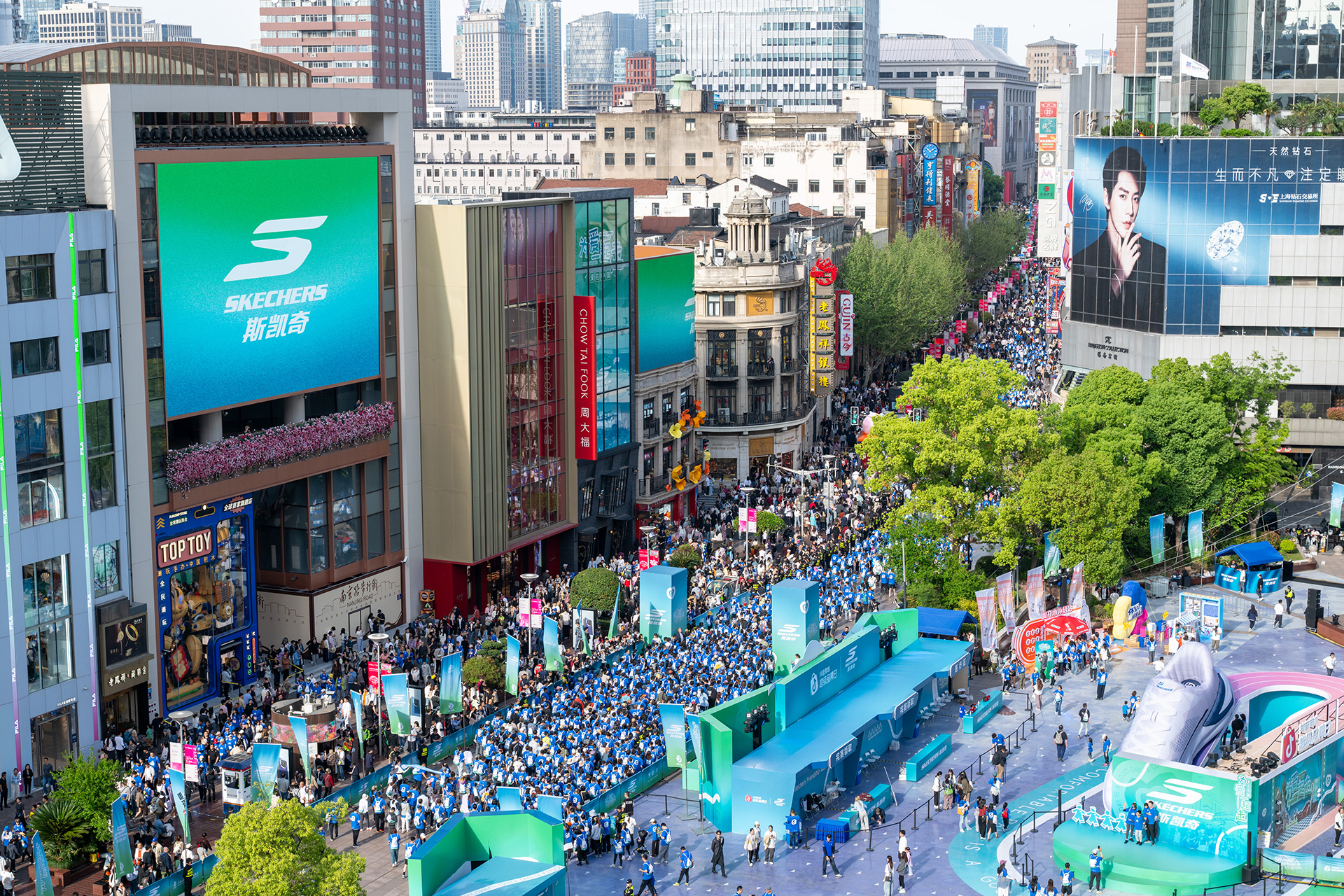 高管专访 | 全民运动是大趋势，斯凯奇要赢得更大市场份额