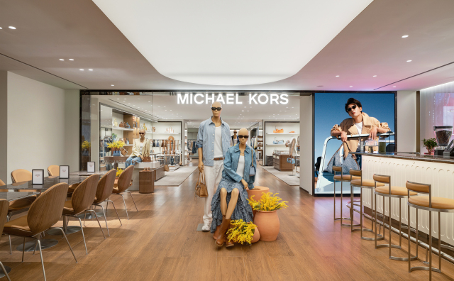 亚洲首家“MK旅行吧”落地北京国贸，MICHAEL KORS把“生活方式”推向战略新高度