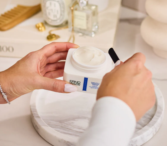 电商代运营商若羽臣3亿元收购高端护肤品牌 Erno Laszlo，卖方为中信资本