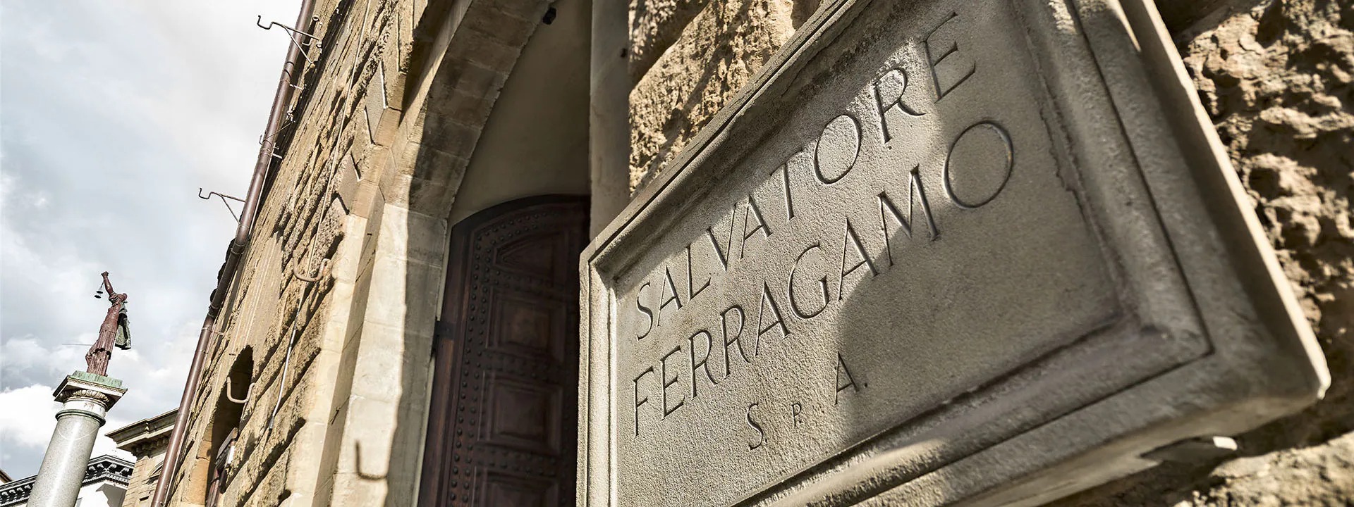 深度 | 菲拉格慕终于看见曙光了吗？