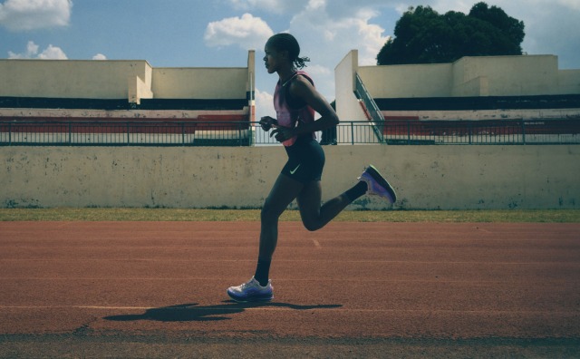 Nike 最新季度营收113亿美元，大中华区跑步业务实现双位数增长