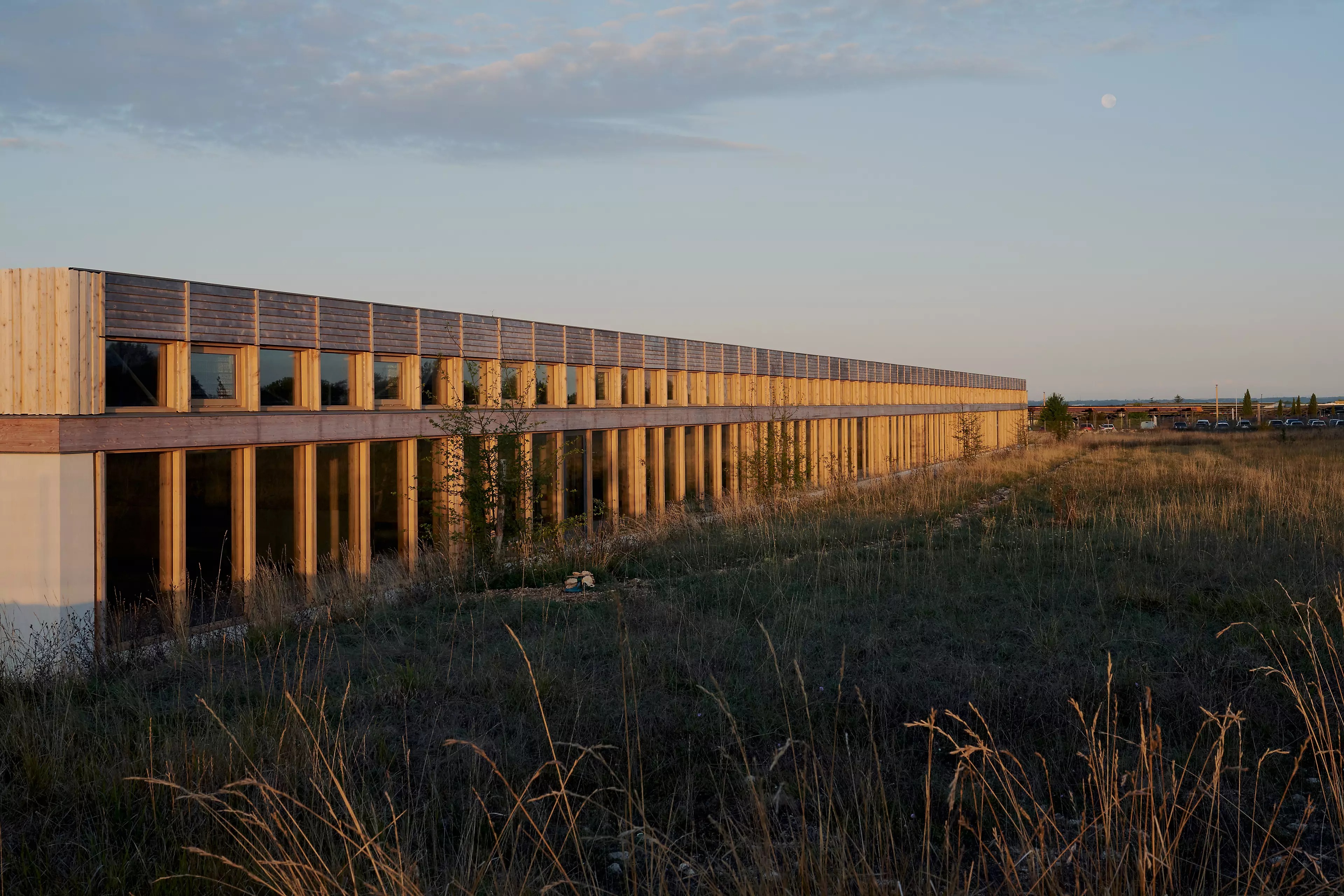 深度｜搞定奢侈品“供应链”，爱马仕有三板斧