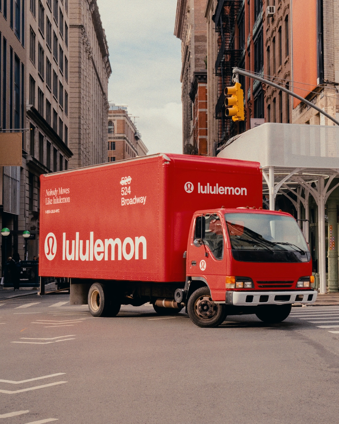 尘埃落定，lululemon管理层提名的三位董事候选人正式获批