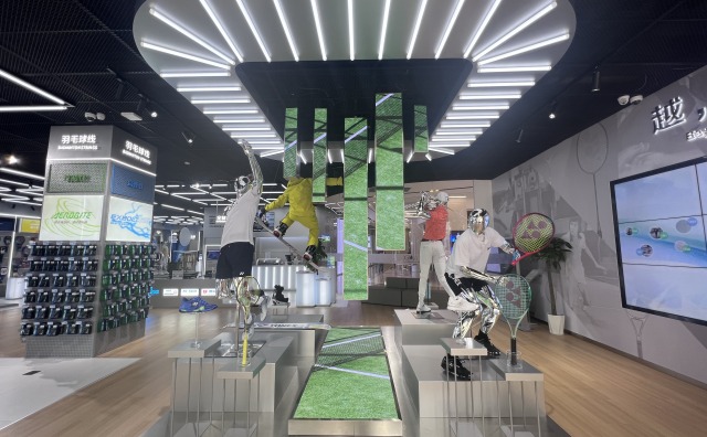 近一半营收来自中国，YONEX 如何改写“卖什么”和“怎么卖”？