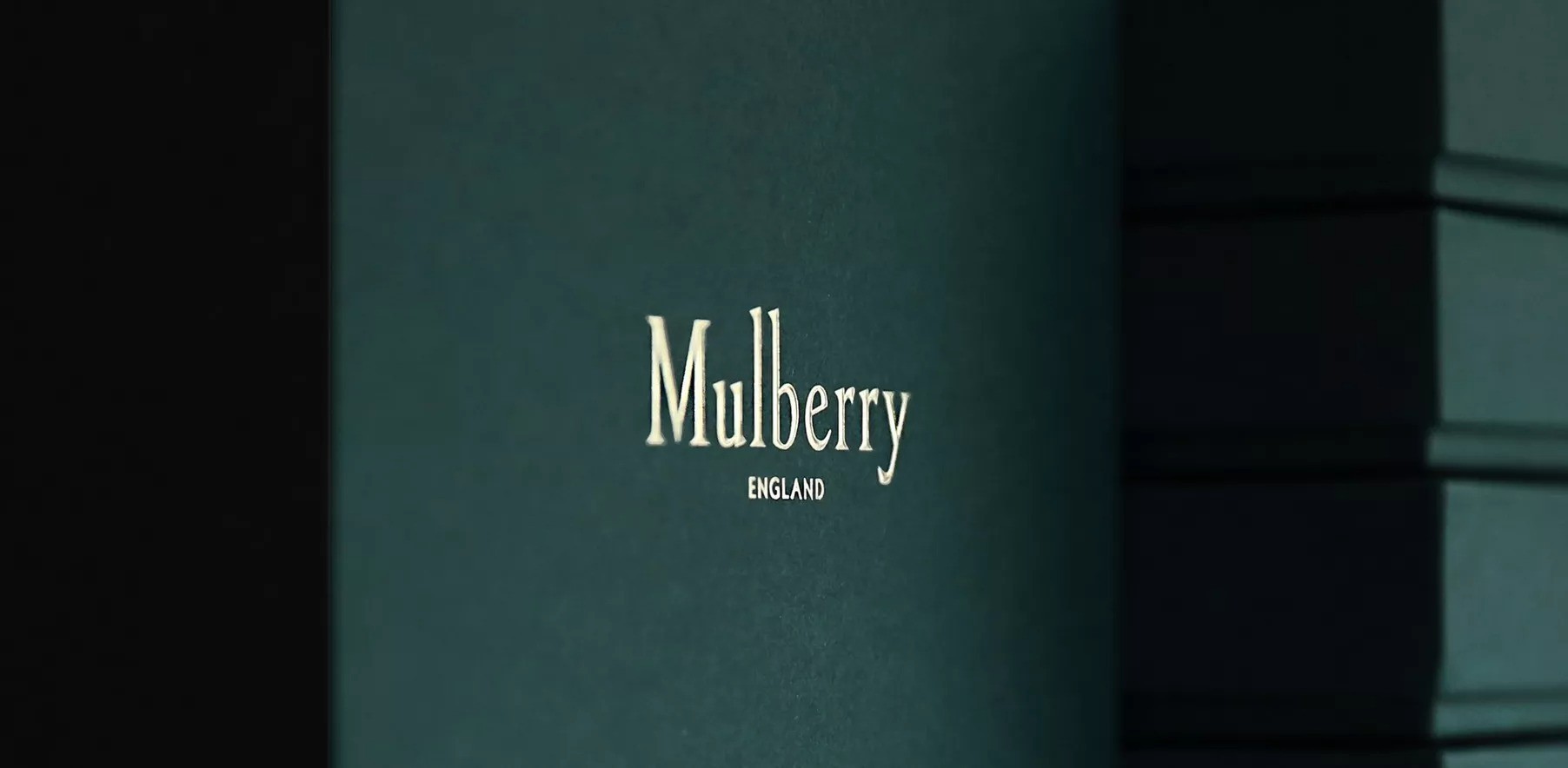 Mulberry上财年营收上涨4%，最新财季涨23%