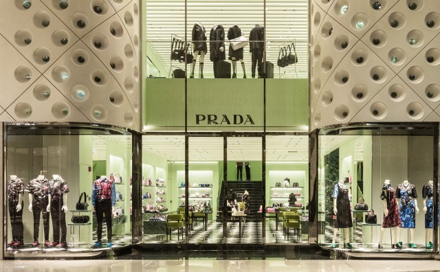 PRADA集团CEO谈中国市场：继续翻新扩建重要门店；某些城市的第二、第三店不再有价值