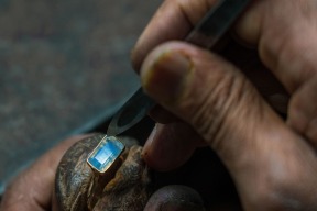 世界珠宝联合会 CIBJO 最新报告称：将规范“翡翠”的中国与西方术语；要求停止使用 4C标准对合成钻石进行分级