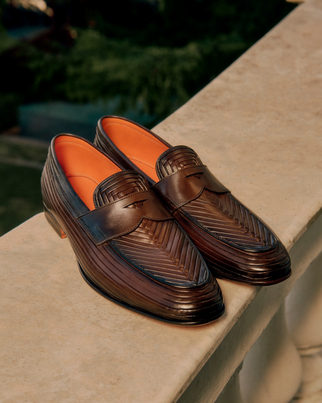 意大利奢侈鞋履品牌 Santoni 上半年营收同比增长双位数，全年营收目标1.5亿欧元