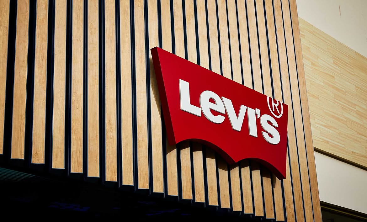 亚洲市场领跑，Levi's 母公司上季度营收同比增长4%至16.1亿美元